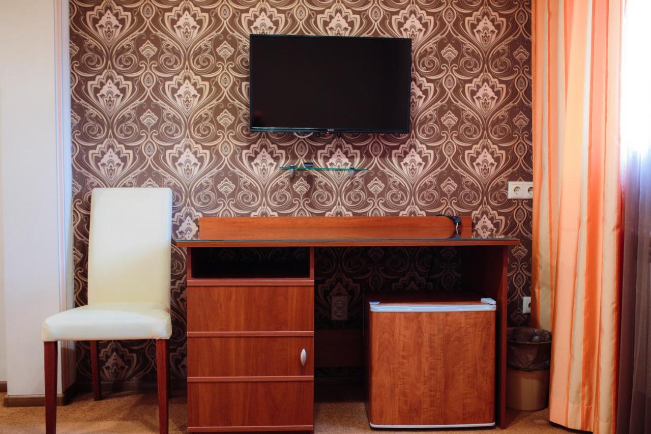 Euro Motel Lyuboml Esterno foto
